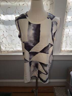 3.1 Phillip Lim Women's Size 10 Sleeveless Silk Geometric Print Blouse